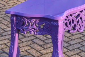 Holzlackierung Tisch